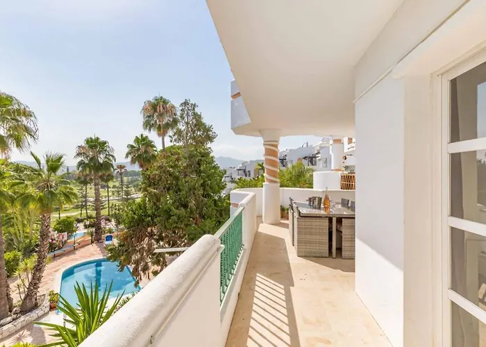 Stylish One Bed At Matchroom Country Club *