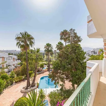 Stylish One Bed At Matchroom Country Club Fuengirola