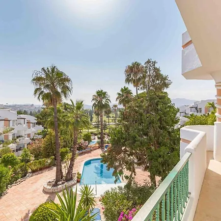 Stylish One Bed At Matchroom Country Club