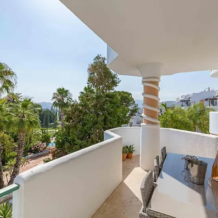 Stylish One Bed At Matchroom Country Club Apartmán