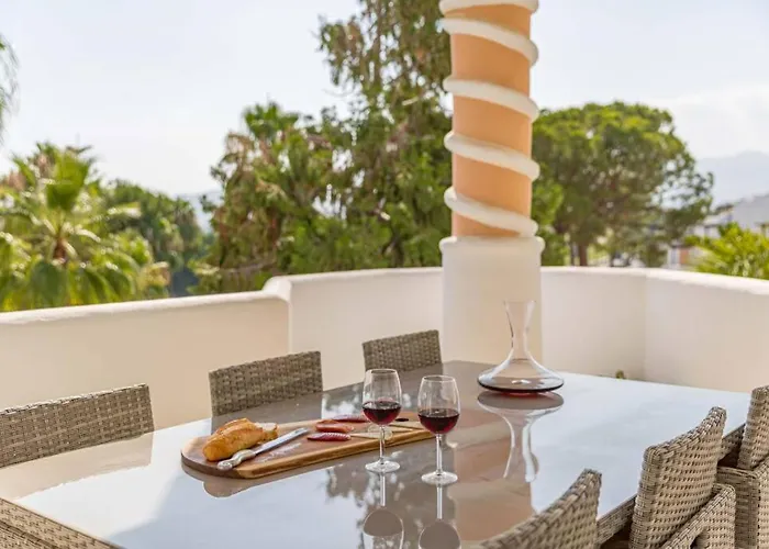 Stylish One Bed At Matchroom Country Club *